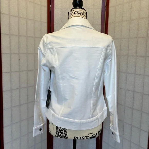 White Denim Jacket - NWT - Size Small - Picture 3 of 7